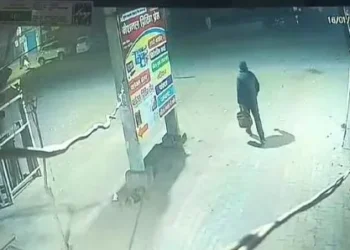 Roorkee: कारोबारी की आंख में मिर्ची झोंक लूटे लाखों की रकम, जांच में जुटी पुलिस