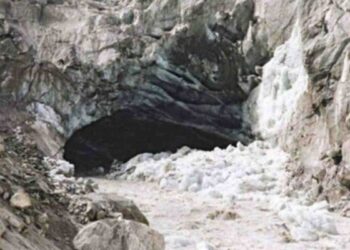 UTTARAKHAND:  बर्फबारी न होने के कारण पिघल रहे ग्लेशियर