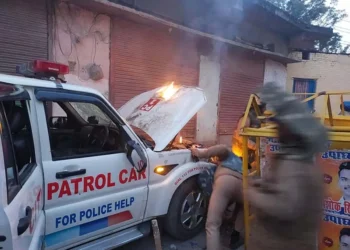 हल्द्वानी हिंसा: क्षेत्र में बवाल, कर्फ्यू और इंटरनेट ठप…डीएम वंदना ने दी बड़ी जानकारी