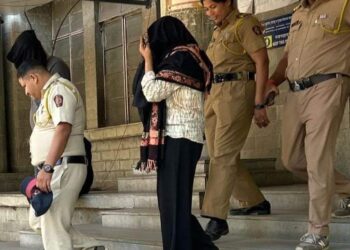 विख्यात मशरूम लेडी दिव्या और उसके भाई को पुलिस ने किया गिरफ्तार: जाने वजह