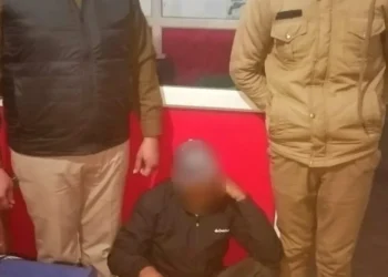 अल्मोड़ा: नशे के खिलाफ पुलिस का वार, 20 लीटर कच्ची शराब के साथ एक अभियुक्त गिरफ्तार