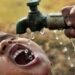Water Crisis: जल की एक-एक बूंद के लिए तरस रहा ये गांव, 10 मिनट के लिए आता है पानी