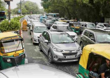 Traffic tax will be imposed in Delhi, AAP government will collect it through Fastag