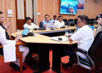 सीएम धामी ने दिए पाकिस्तानियों को चिन्हित करने के निर्देश